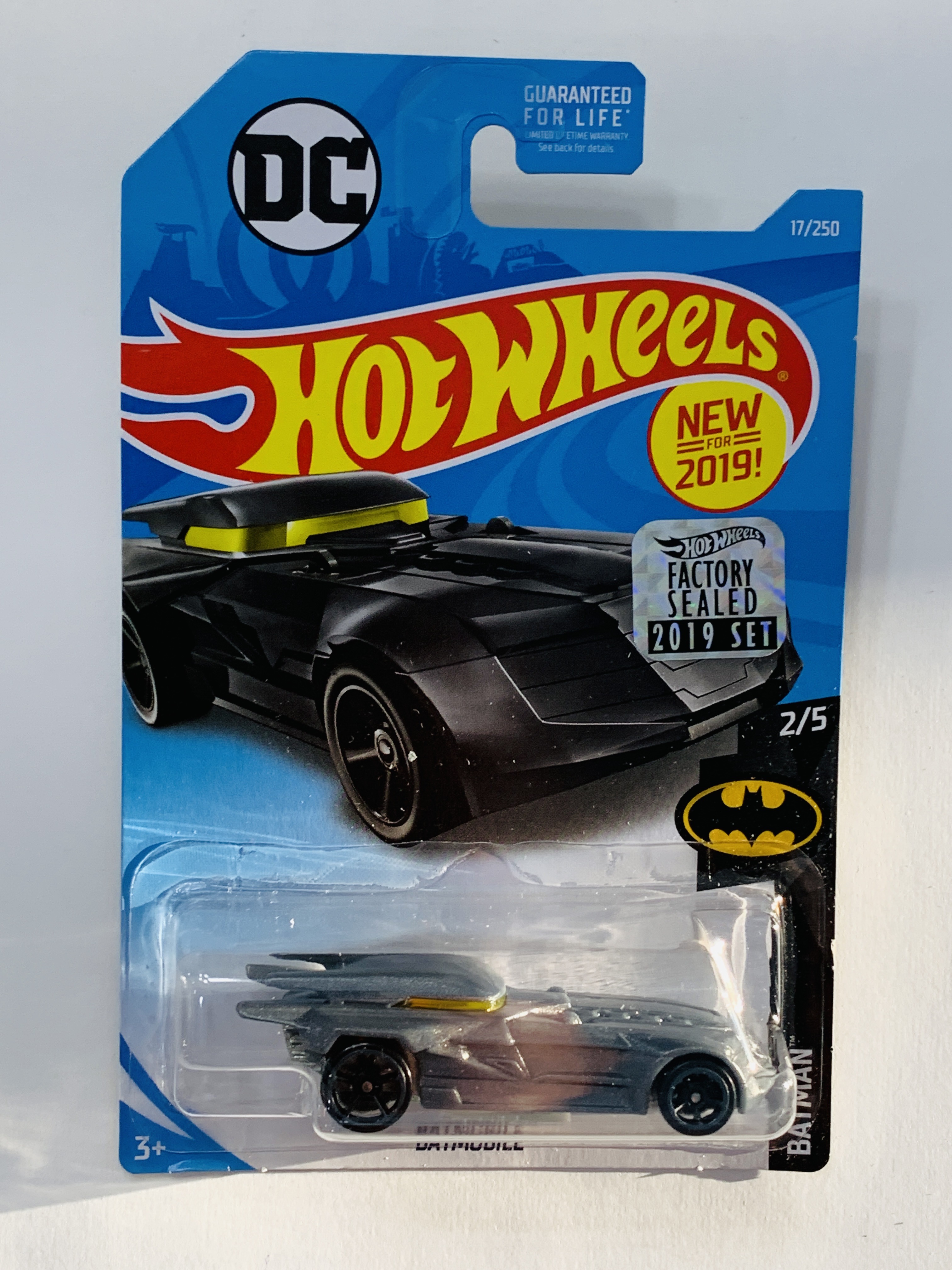 Hot Wheels 2019 Factory Set #17 Batmobile - Grey