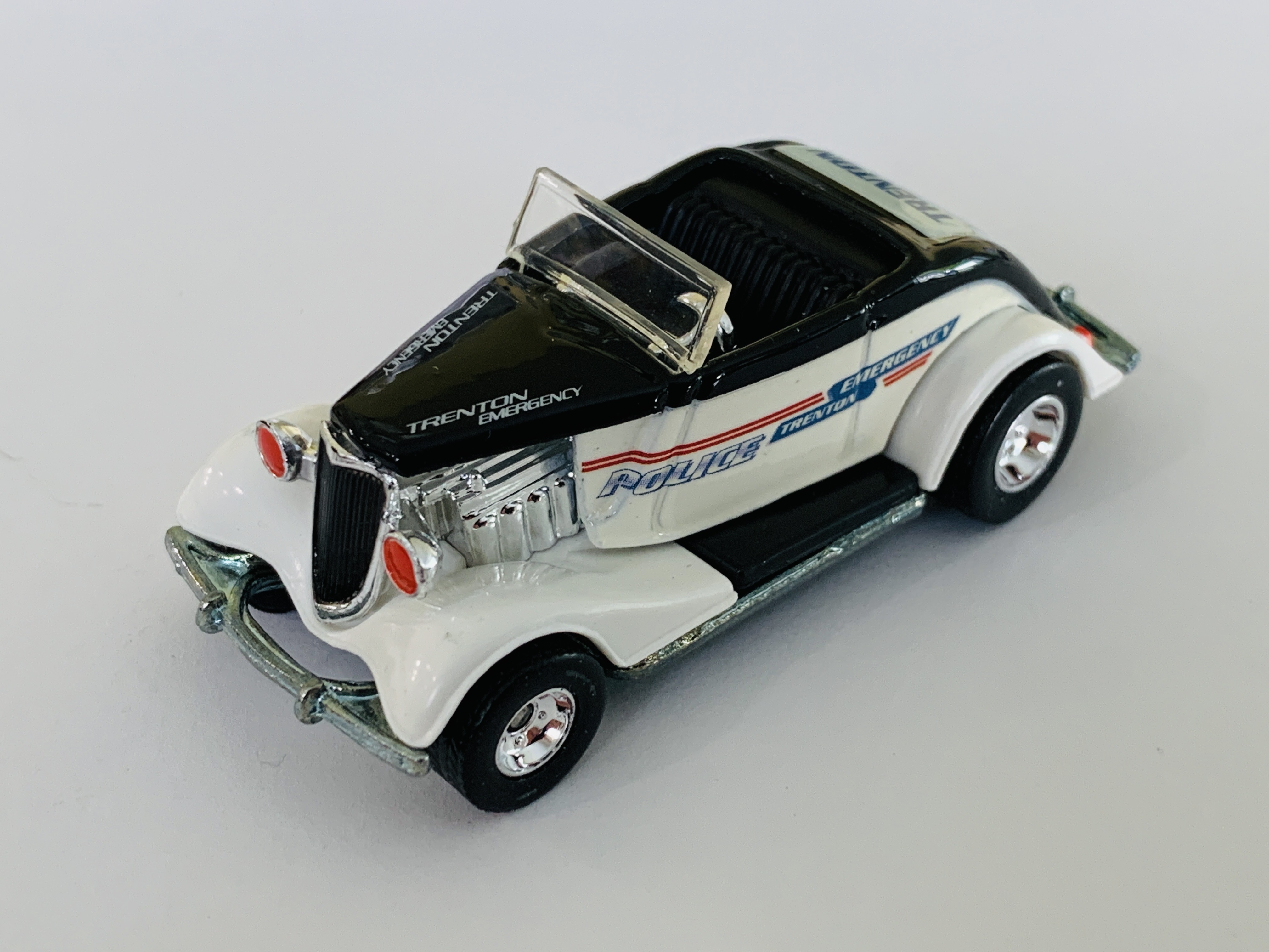 Hot Wheels Cop Rods Trenton Police '33 Ford Roadster