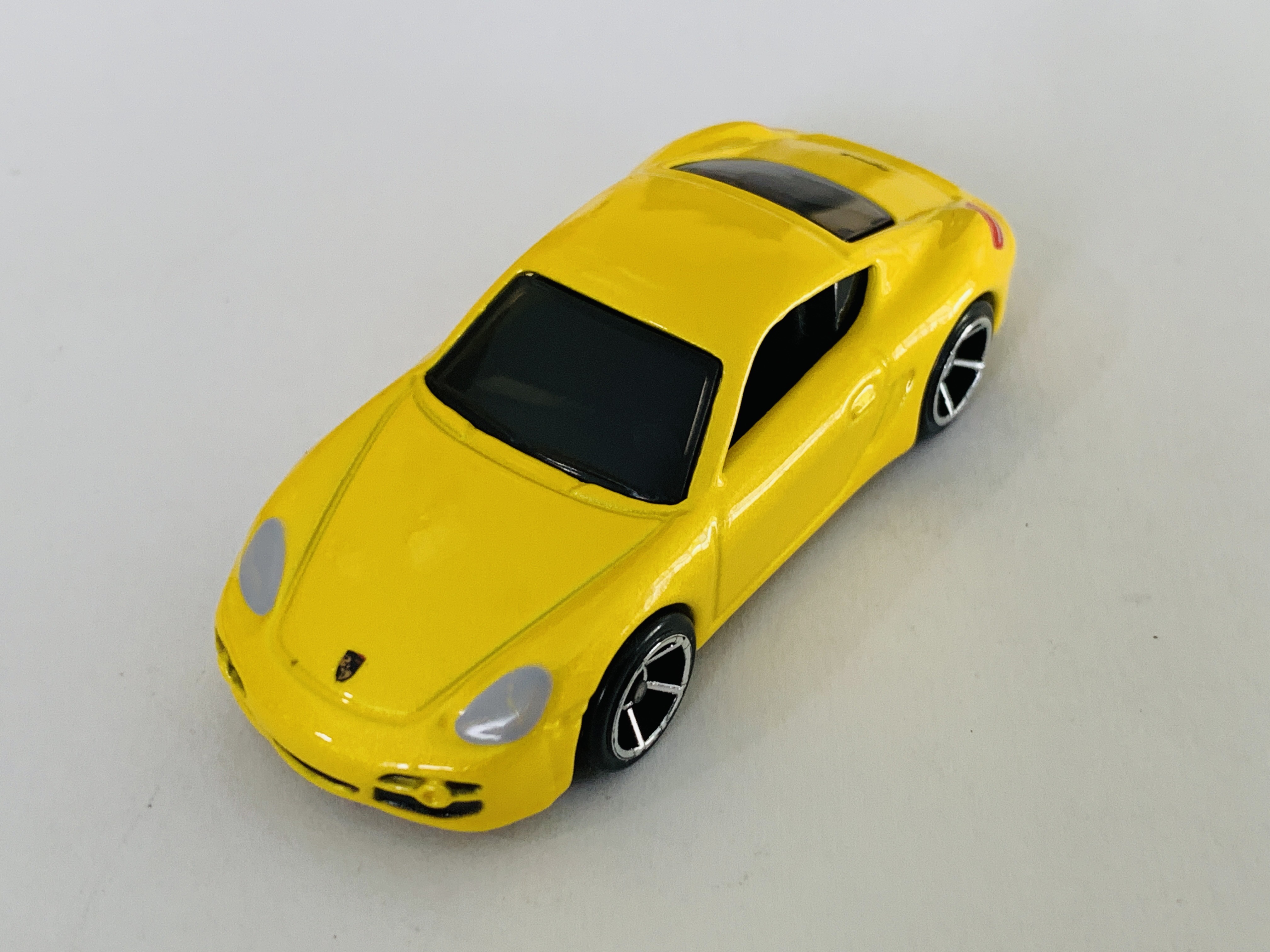 Hot Wheels Porsche Cayman S - Yellow