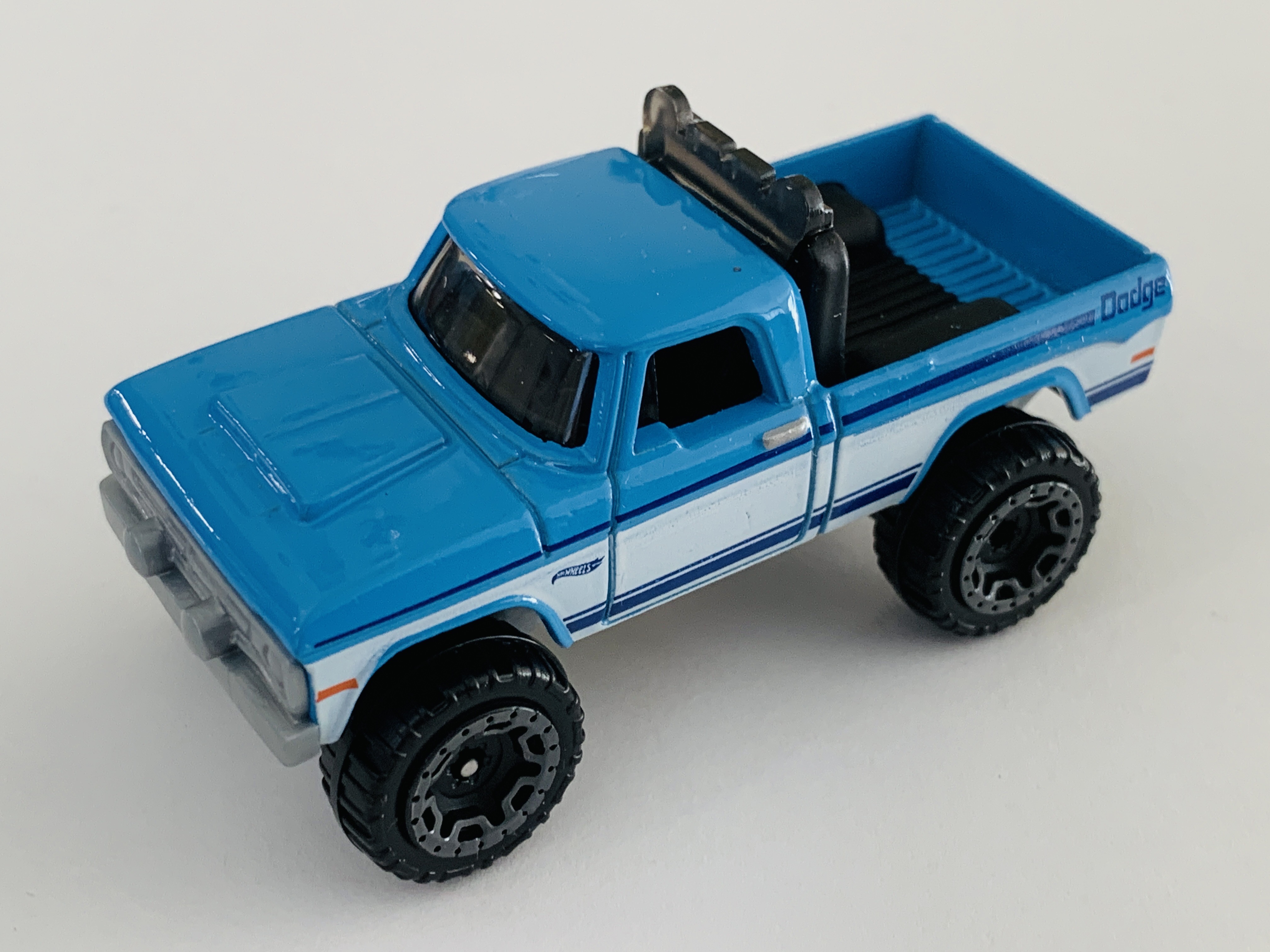 Hot Wheels '70 Dodge Power Wagon