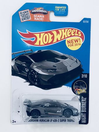 Hot Wheels #82 Lamborghini Huracan LP 620-2 Super Trofeo