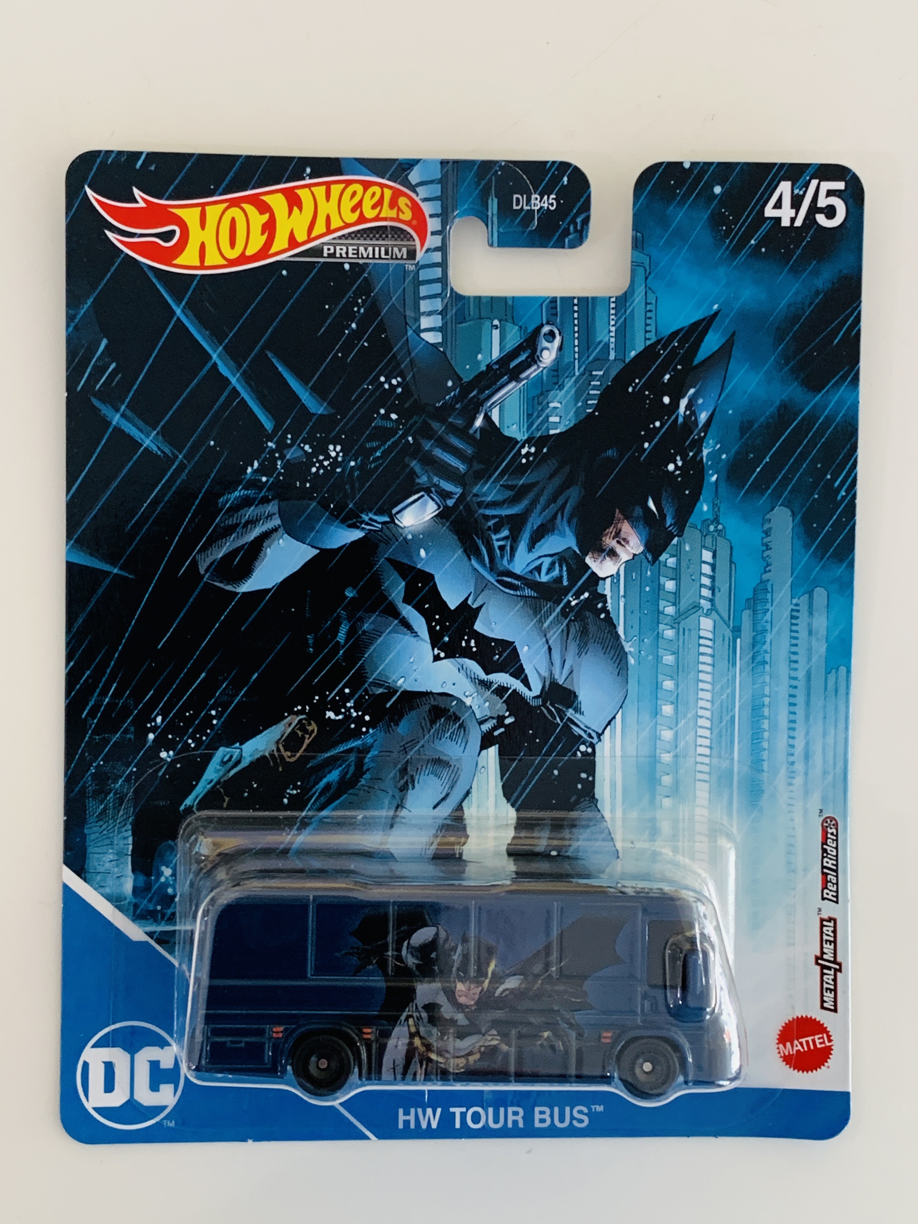 Hot Wheels DC Comics HW Tour Bus