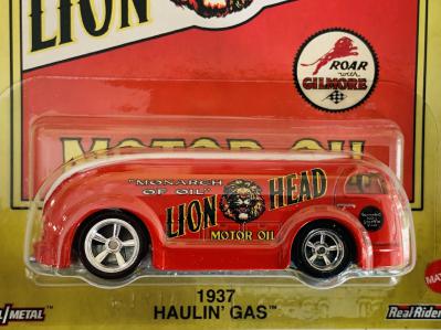 Hot Wheels Premium Lion Head 1937 Haulin' Gas 1