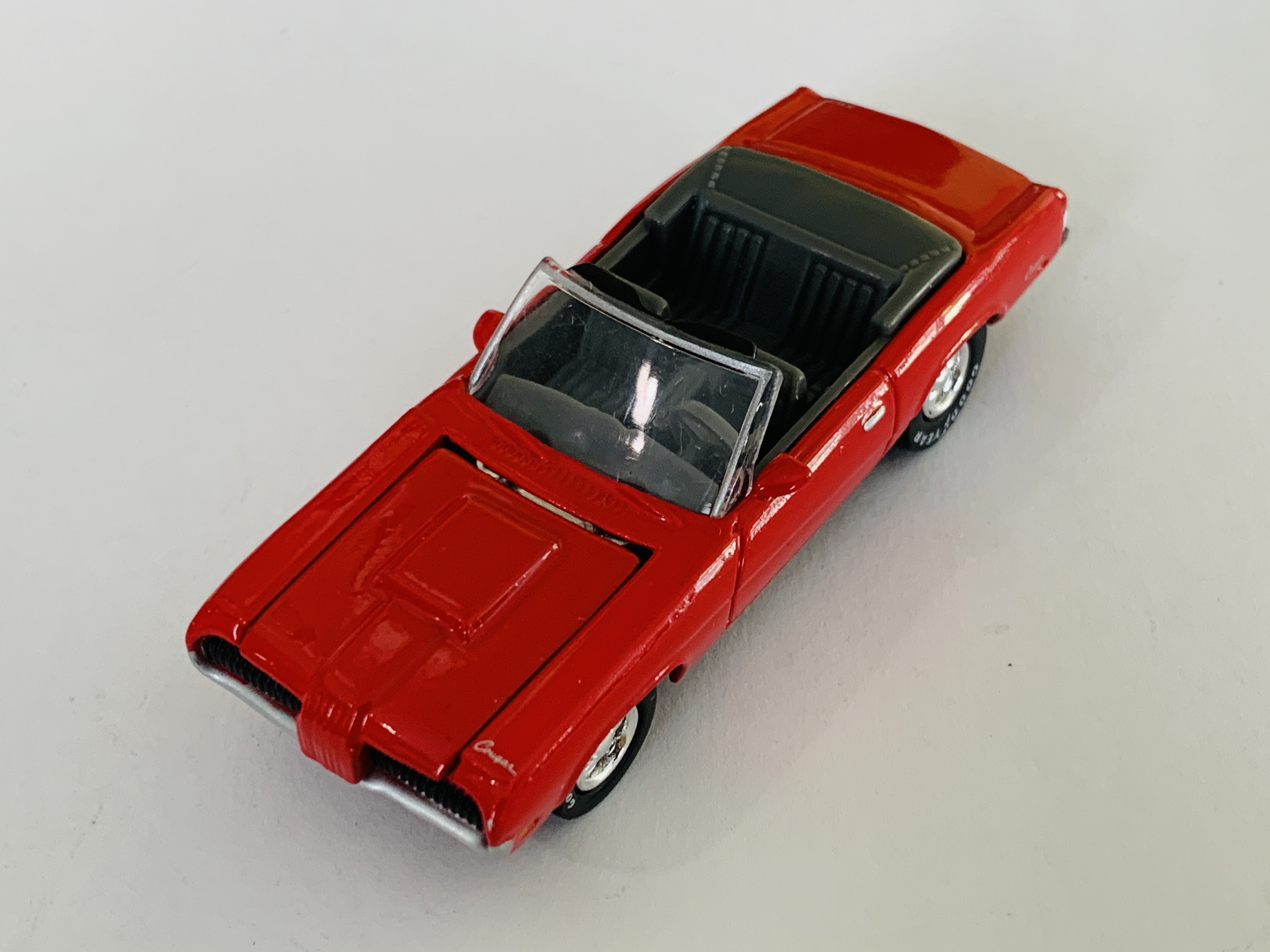 Johnny Lightning 1970 Mercury Cougar