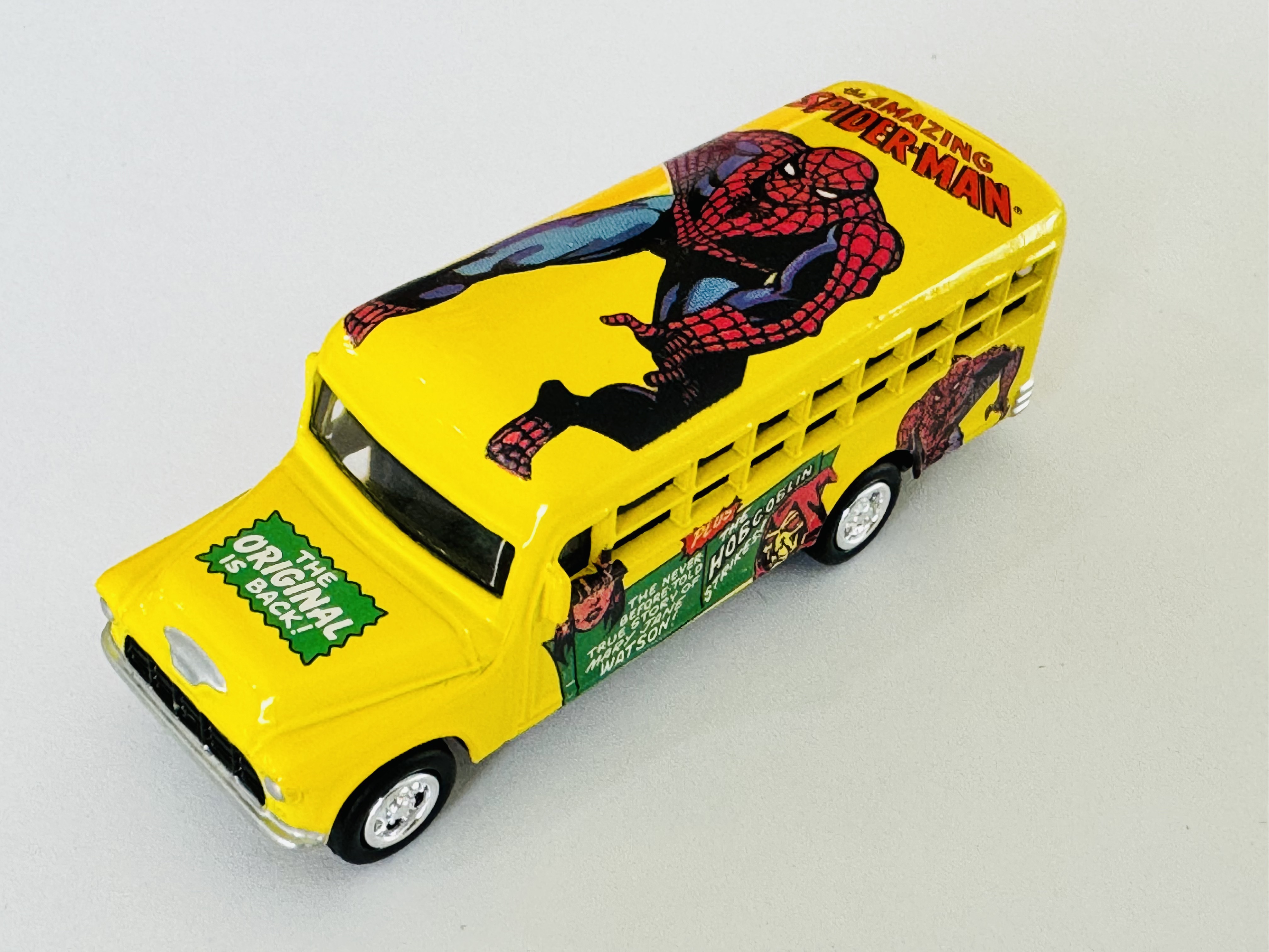 Johnny Lightning The Amazinig Spider-Man 1958 Chevy Bus